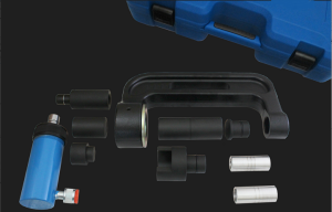 COFFRET DE REMPLACEMENT DE GOUJONS DE ROUE (NECESSITE UNE POMPE ET UN FLEXIBLE HYDRAULIQUES)