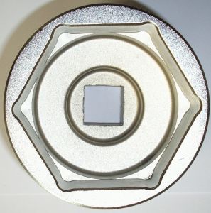 CLE SPECIALE POUR ESSIEU 6 PANS    85 avec carré 3/4" - Ø EXT. 113 mm - LG hors tout 86 mm