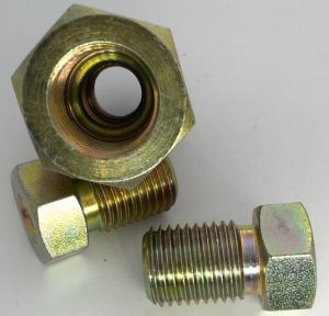 PASSE-CLOISON AVEC FIL INTERIEUR TUBE 4 ( M14x1.5 - M8x1) Lg 27