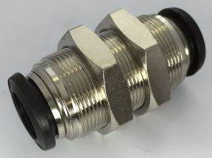 UNION DOUBLE TRAVERSEE DE CLOISON Ø8 Fil Ext. M16x1